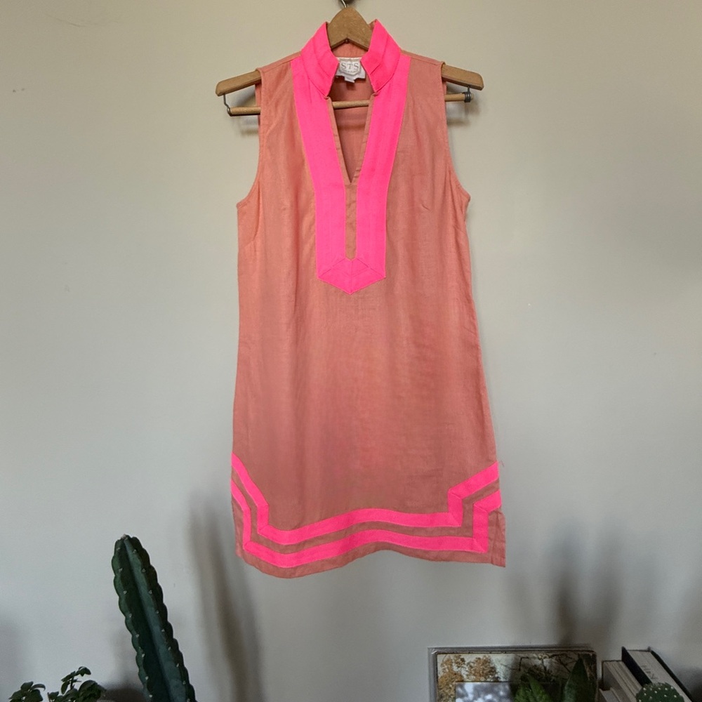 STS Sail to Sable Linen Shift Dress | Neon Pink Trim | Size M